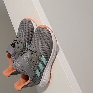 Adidas toldder duramo peach size 8c
